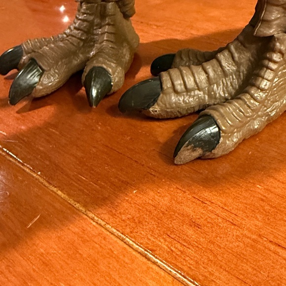 Jurassic World Tyrannosaurus T-Rex Dino Escape Stomp N Escape Action Figure - Picture 12 of 15